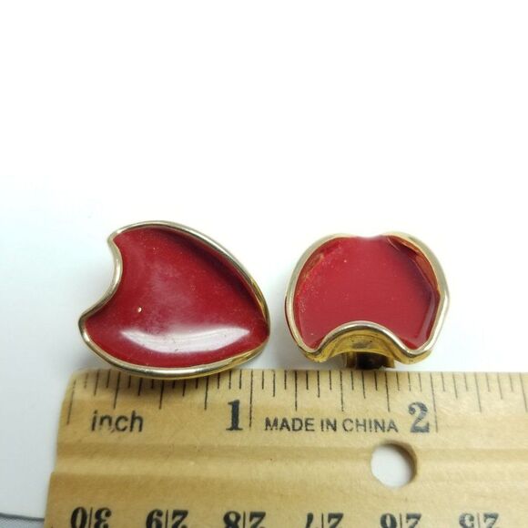 Vintage Red Enamel Petal Shape Clip On Earrings, Retro Bright Design, Estate - Picture 3 of 6